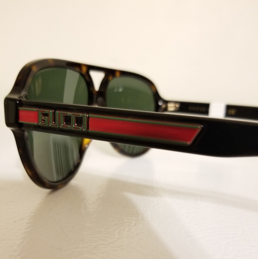 AUTHENTIC GUCCI SUNGLASSES - Picture 4 of 5